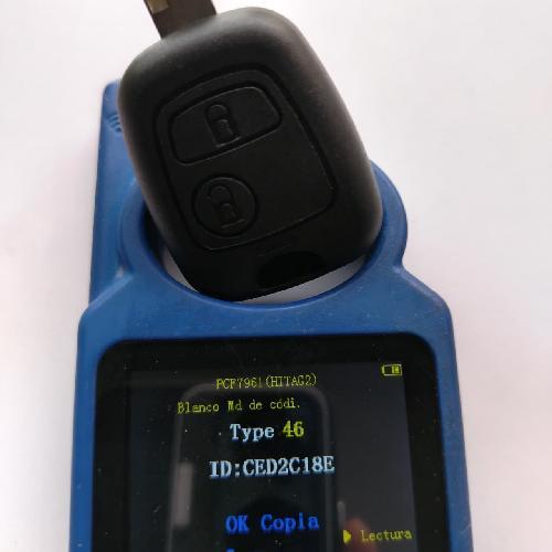 Llave Control 2B Peugeot Genérico PCF7961/433MHZ