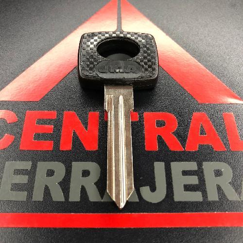 Llave Plástico MERCEDES ME-1.P (A20)