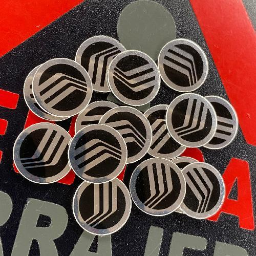 Logo Metal / Mercury / Carcasa Original / (INSERTO 330)