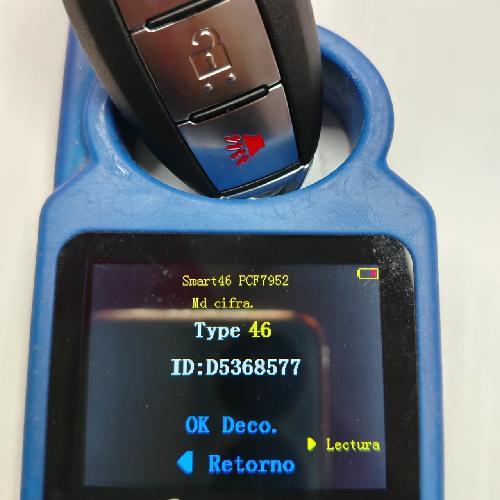 Proximidad 3B Nissan Logo CWTWB1U825/773 433MHZ