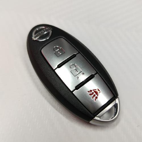 Proximidad 3B Nissan Logo CWTWB1U825/773 433MHZ