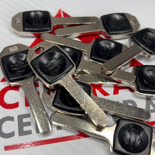 LLAVE PLASTICO HARLEY DAVISON REGATA (INSERTO 515)